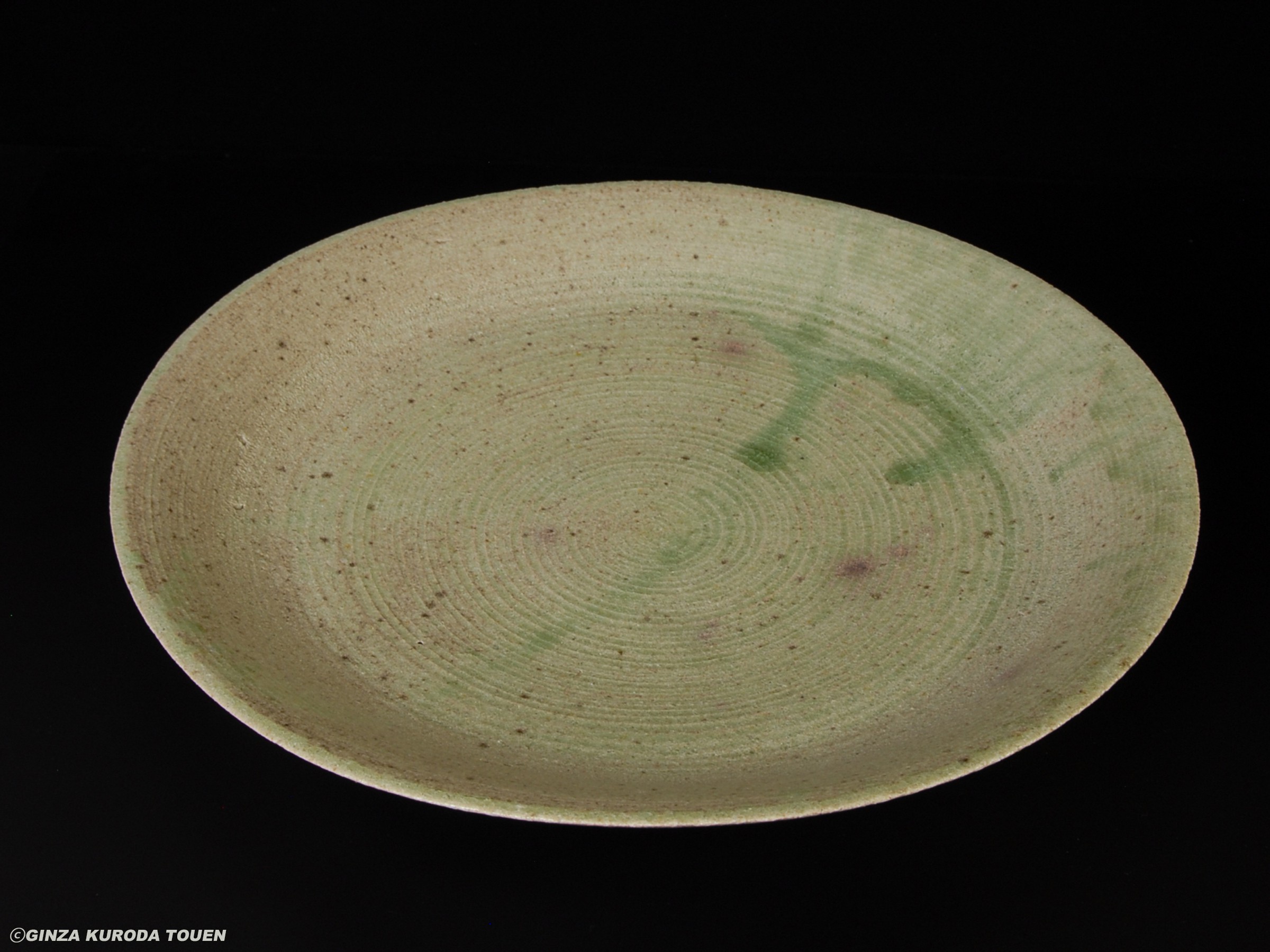 Shoji Kamoda: Large plate, Ash glaze type