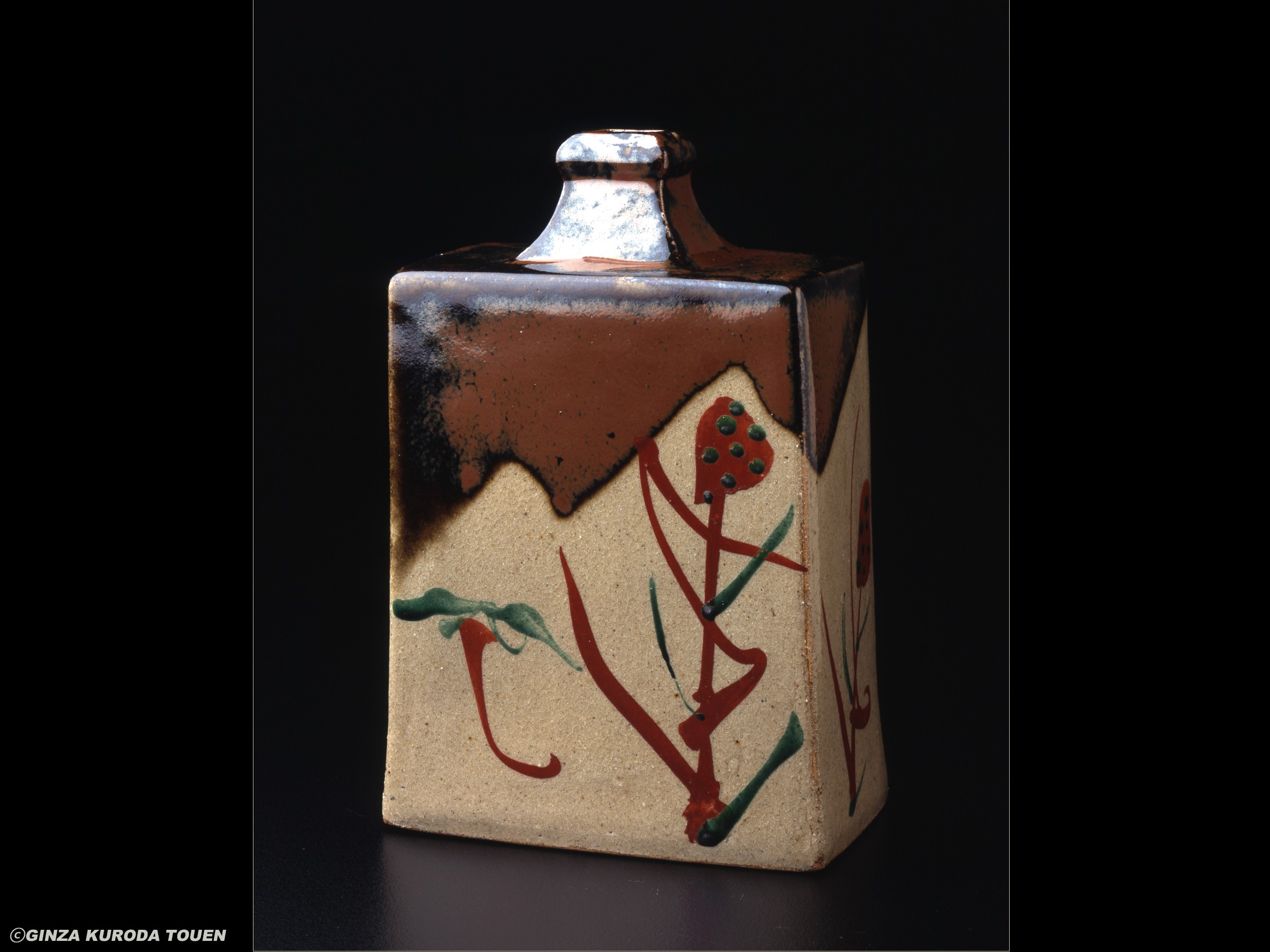 Shoji Hamada: Flat vase, Kaki glaze, red painting
