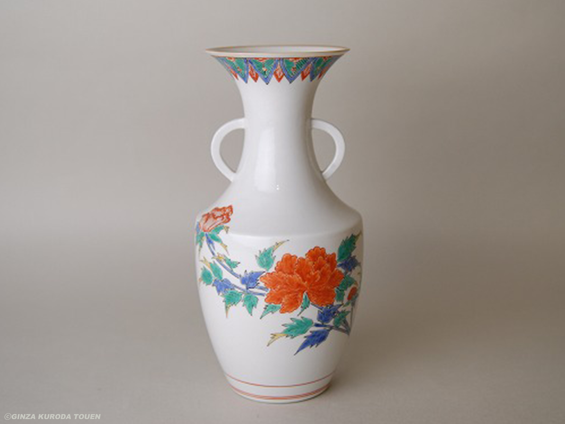 Kakiemon Sakaida xiii: Flower vase, Nigoshide type