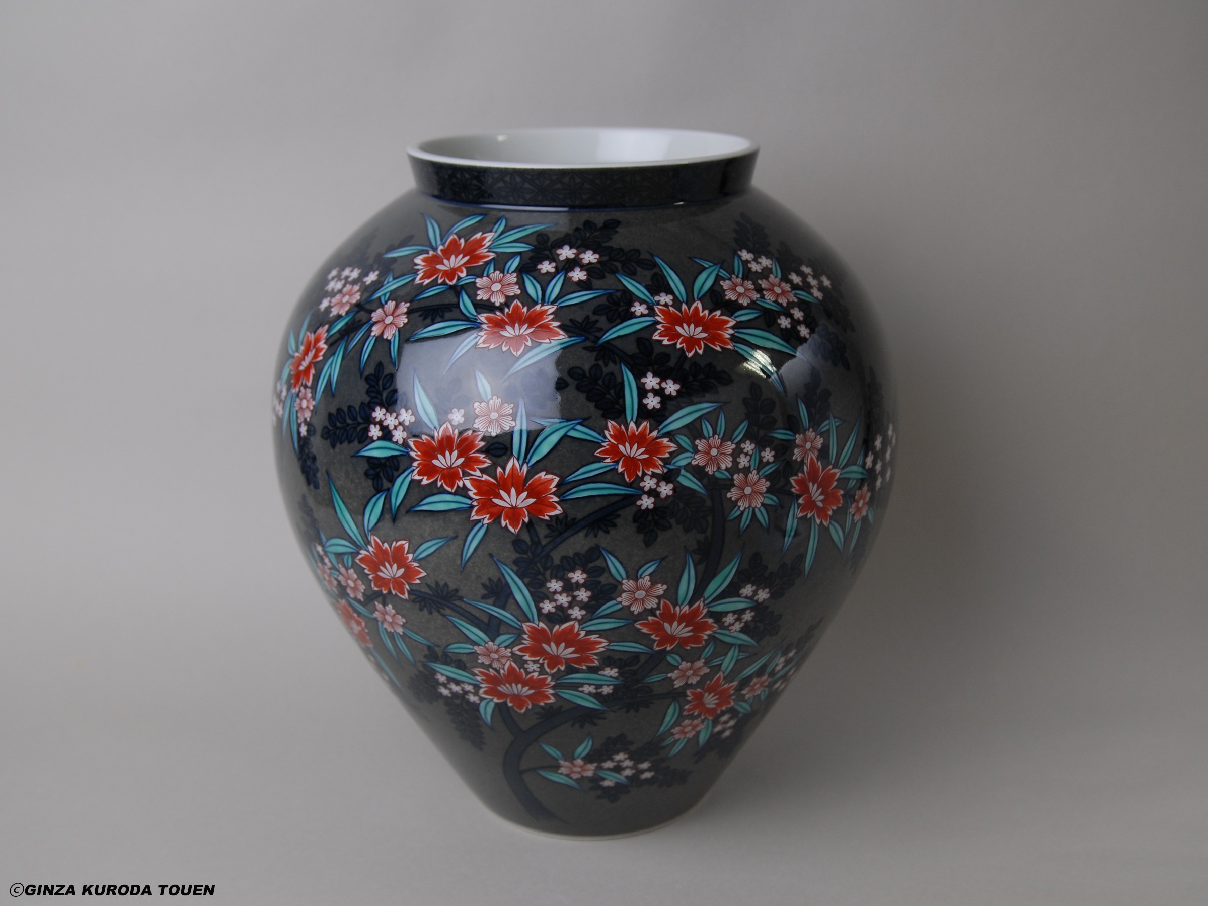 Imaemon Imaizumi xiii: Flower vase, Nabeshima - Usuzumi type